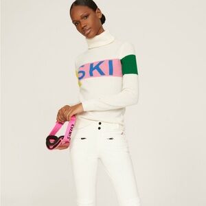 Perfect Moment Merino Wool Ski Turtleneck in Beige / White / Peach / Rainbow